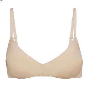 SKIMS Nude Smooth Wireless Bra